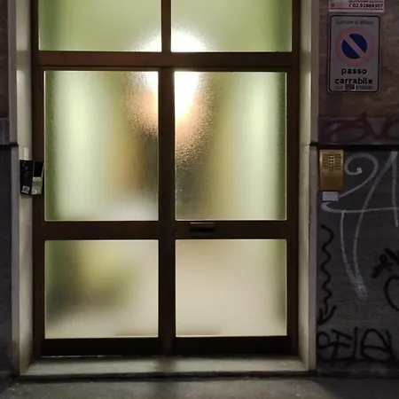 아파트 Brunacci - 5 Min Dai Navigli *
