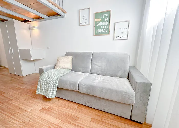 Brunacci - 5 Min Dai Navigli Milánó